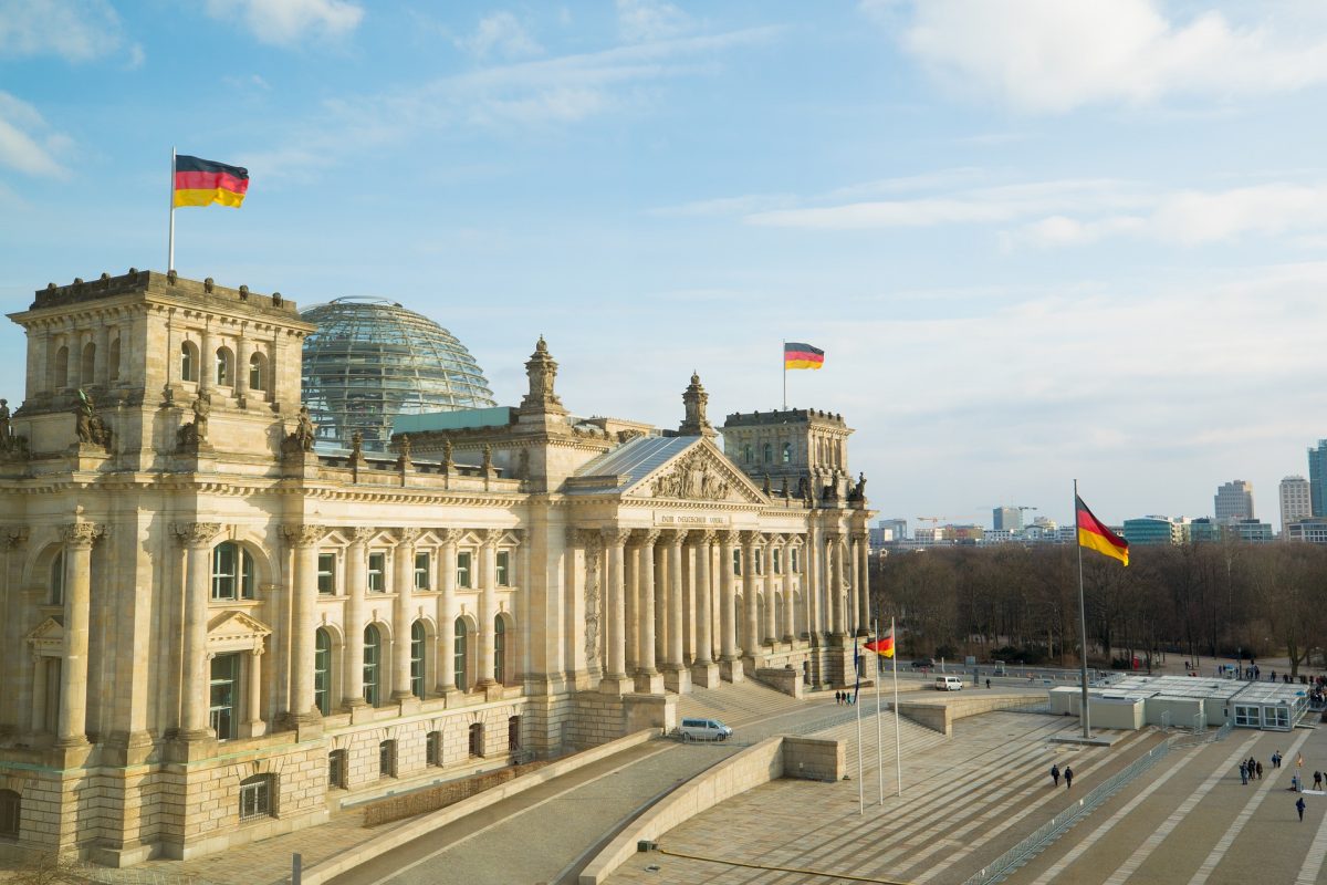 Berliner Reichgebäude aus Bracstein